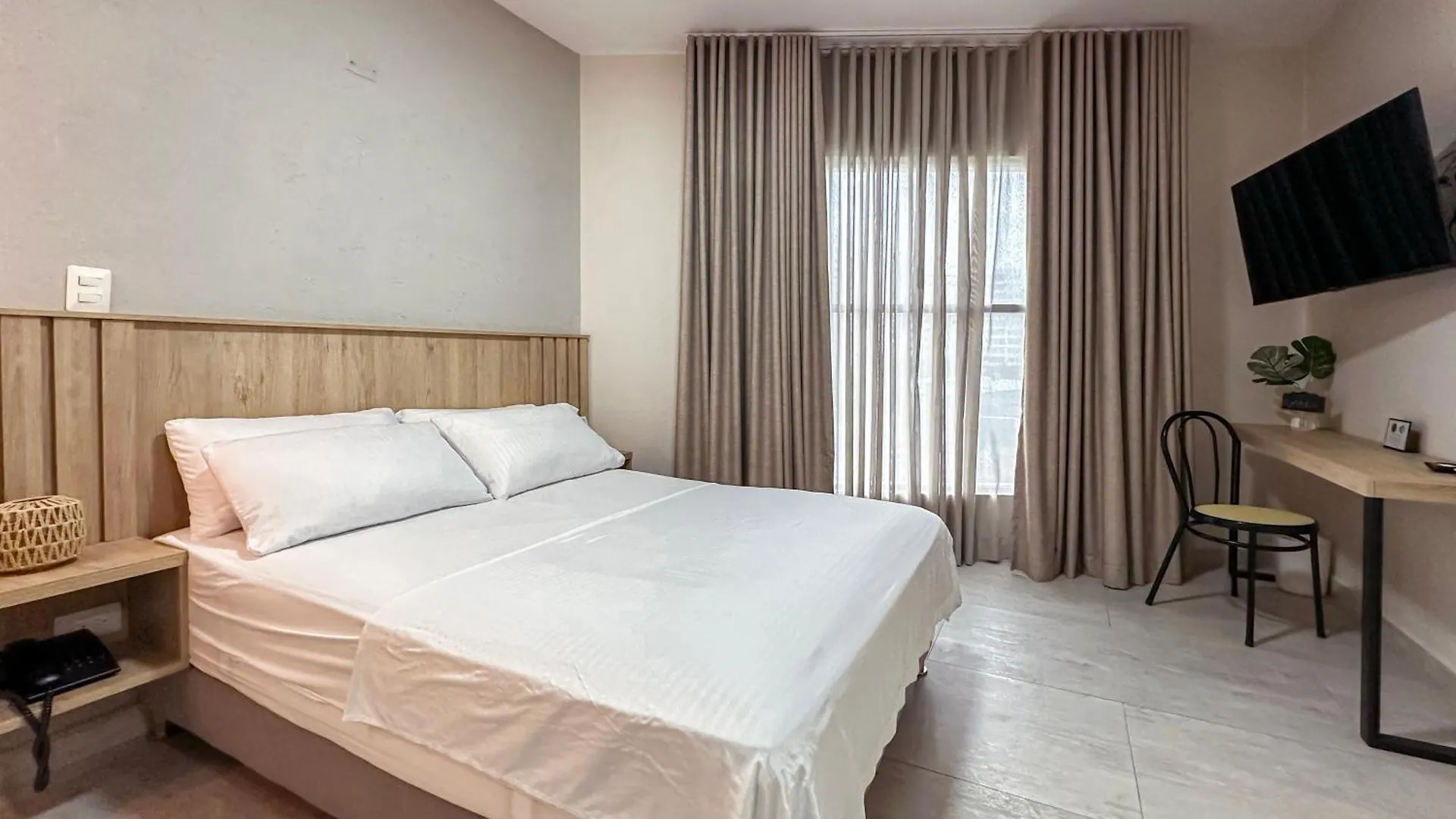 Hotel Amor De Mae 圣玛尔塔